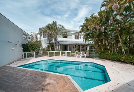Casa com 58m² e 5 dormitórios no bairro Barra da Tijuca em Rio de Janeiro para Comprar - Santa Mônica Jardins